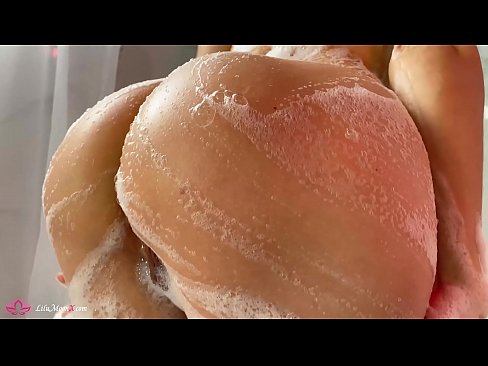 ❤️ Brineta masturbira macu vibratorom do intenzivnog orgazma pod tušem Tvrdi porno kod nas