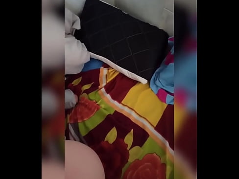 ❤️ Moja cimerica ostaje sama doma jer joj muž ide na odmor a ja koristim priliku da je pojebem i napunim joj dupe mlijekom Tvrdi porno kod nas